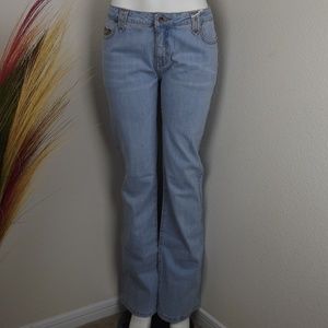 Light Wash Blue Denim Jeans with Pocket Design